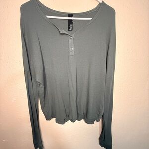 Bobi Women's Olive Green Long Sleeve Henley Snap Front Top 100% Cotton